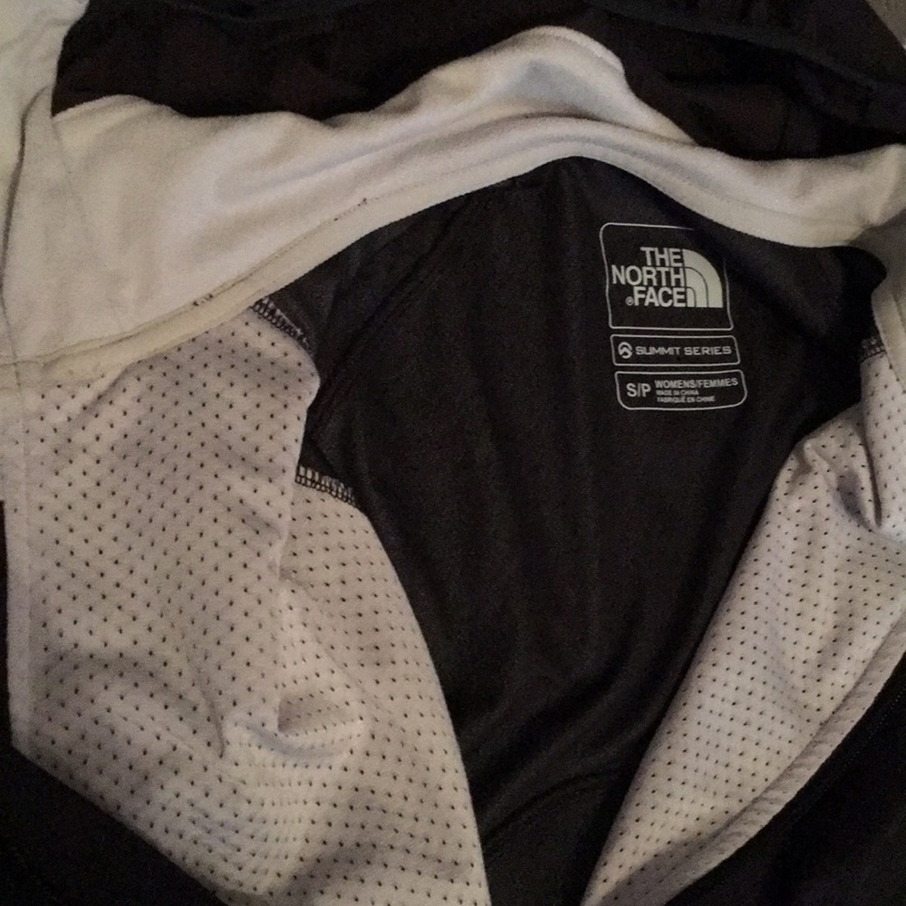 Fitted Nf Rain Jacket - image 2